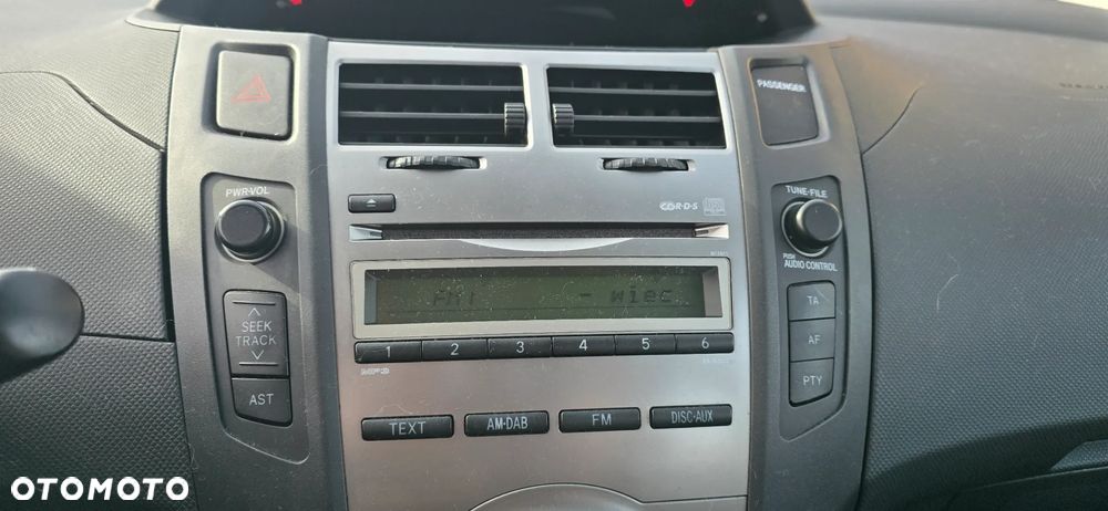 Daihatsu Charade - 19