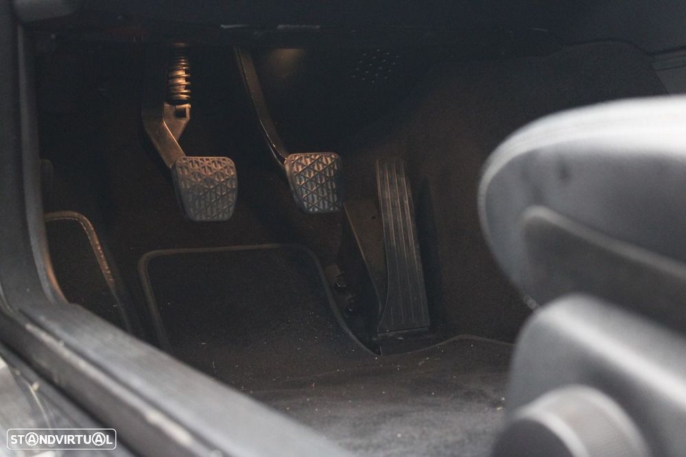 Mercedes-Benz E 220 CDi BlueEfficiency - 28