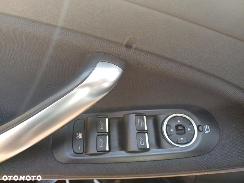 Ford Mondeo 1.8 TDCi Titanium X - 14