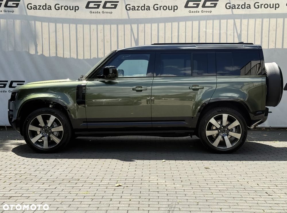 Land Rover Defender 110 D350 X-Dynamic HSE - 9