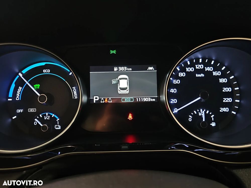 Kia XCeed - 11