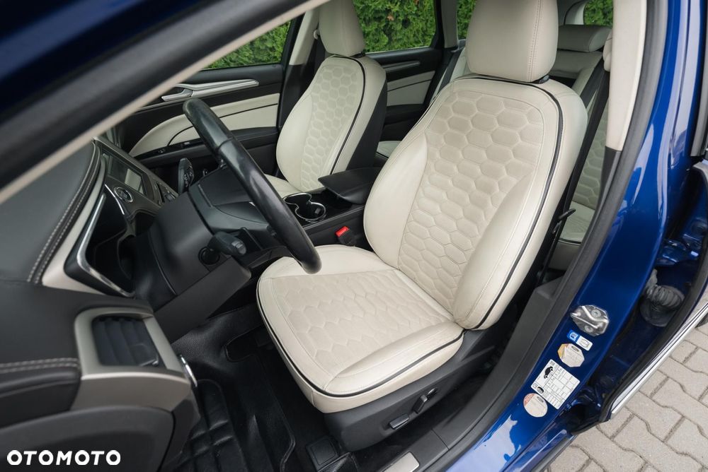 Ford Mondeo - 12