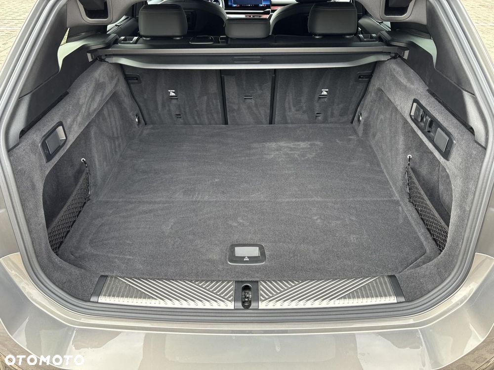 BMW Seria 5 520d xDrive mHEV M Sport - 19
