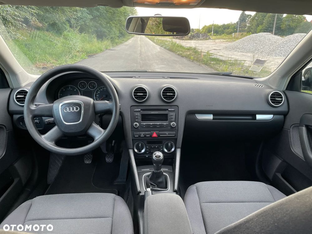 Audi A3 Sportback 1.9 TDI Attraction - 8