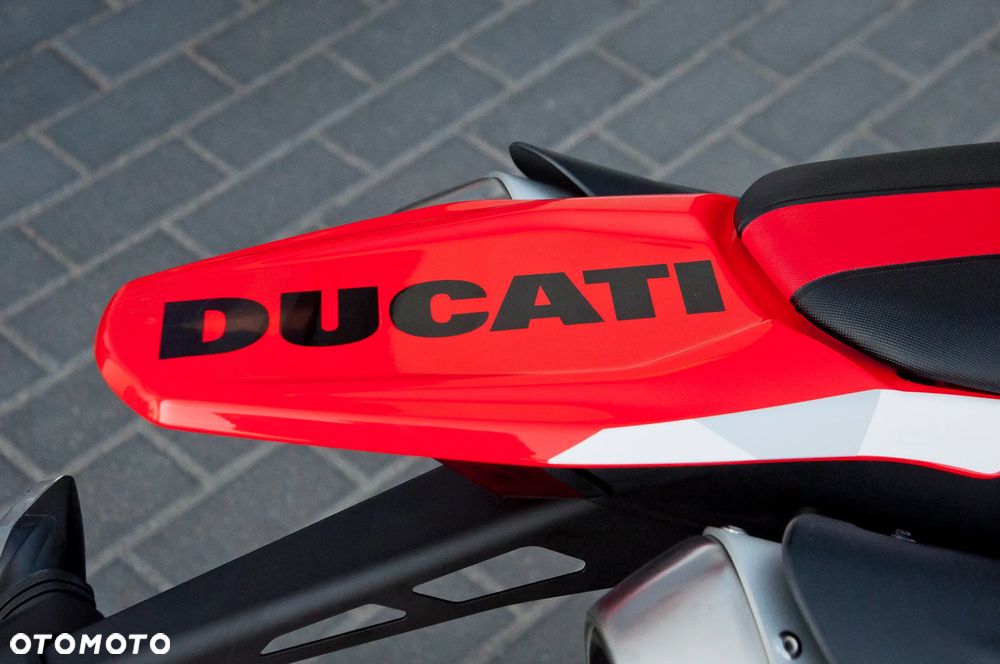 Ducati Hypermotard - 13