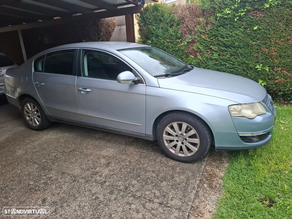 VW Passat 2.0 TDI Confortline - 1