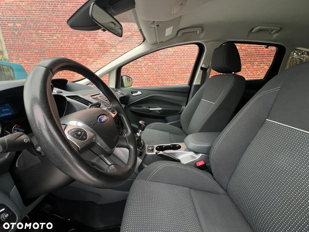 Ford C-MAX - 11