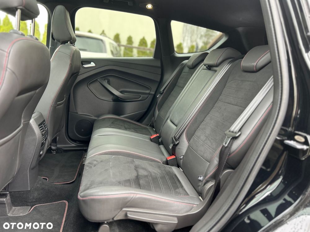 Ford Kuga 2.0 TDCi 4x4 ST-Line - 23