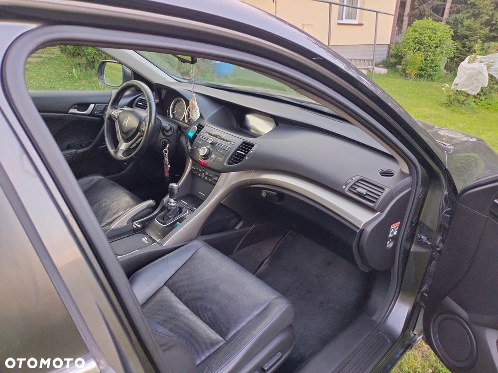 Honda Accord 2.4 Executive - 12
