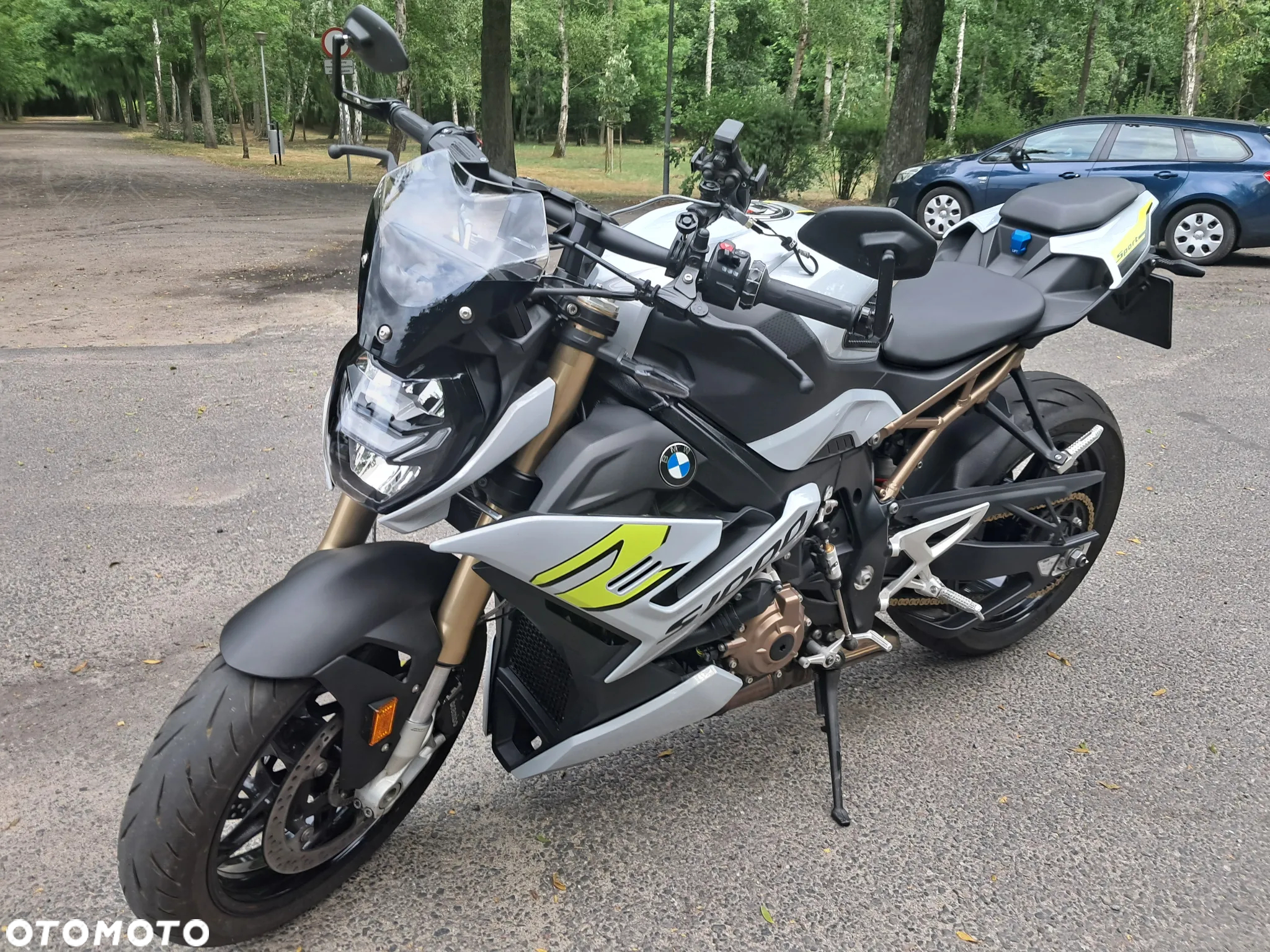 BMW S - 2