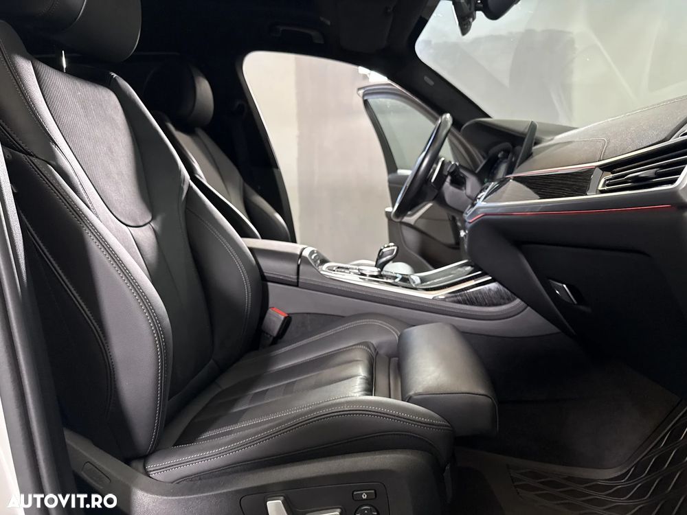 BMW X7 - 12