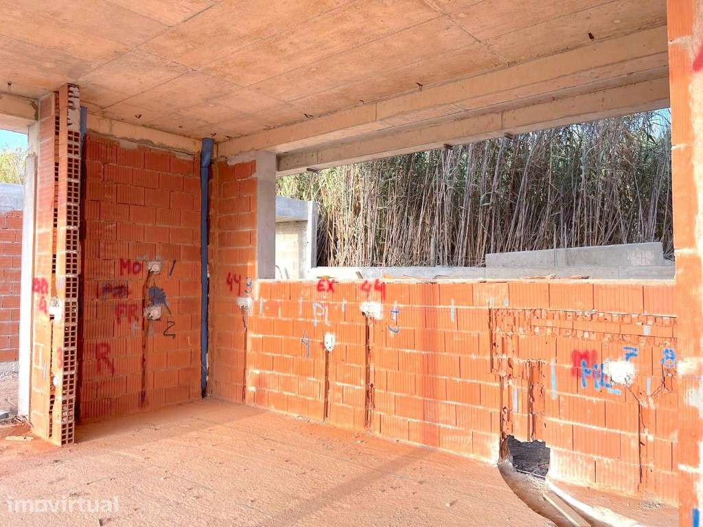 Moradia contemporânea T4 com piscina e vista mar, a 4 minutos da pr... - Grande imagem: 4/18