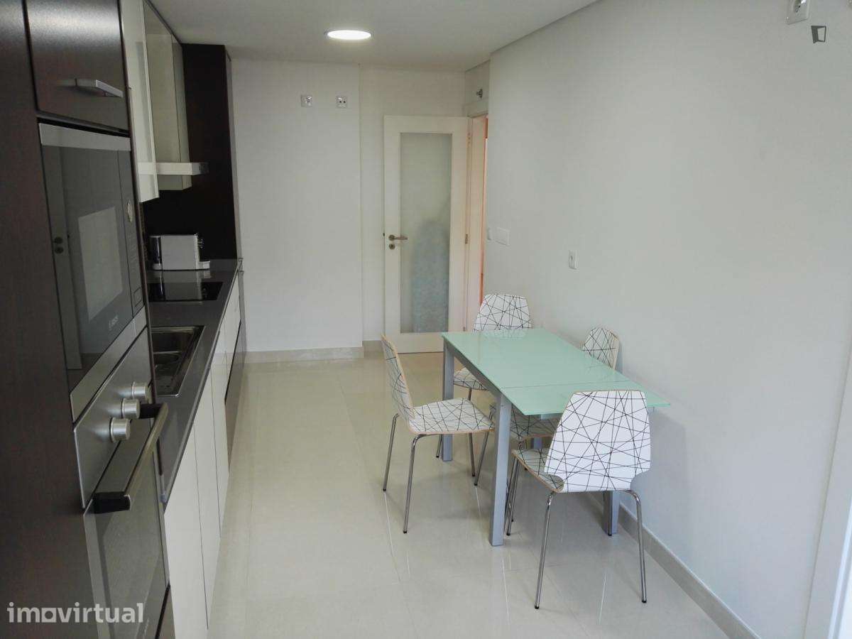 Apartamento com 2 quartos - localizado em Amadora Lisbon - Grande imagem: 2/29