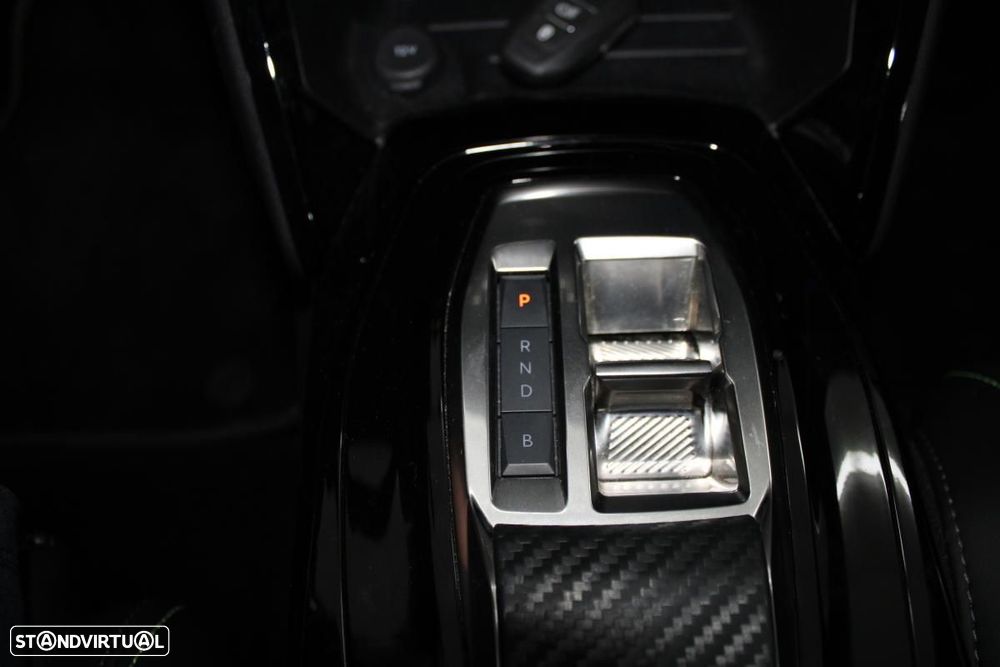 Peugeot e-2008 54 kWh GT - 18