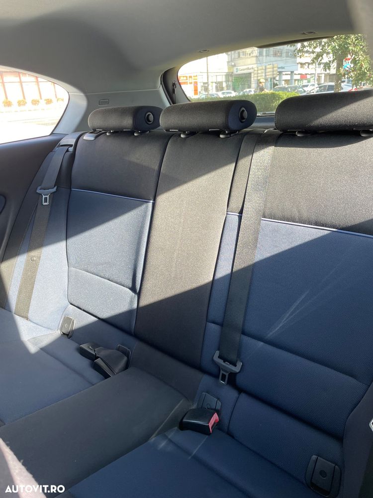 BMW Seria 1 118i Aut. Edition Sport - 12