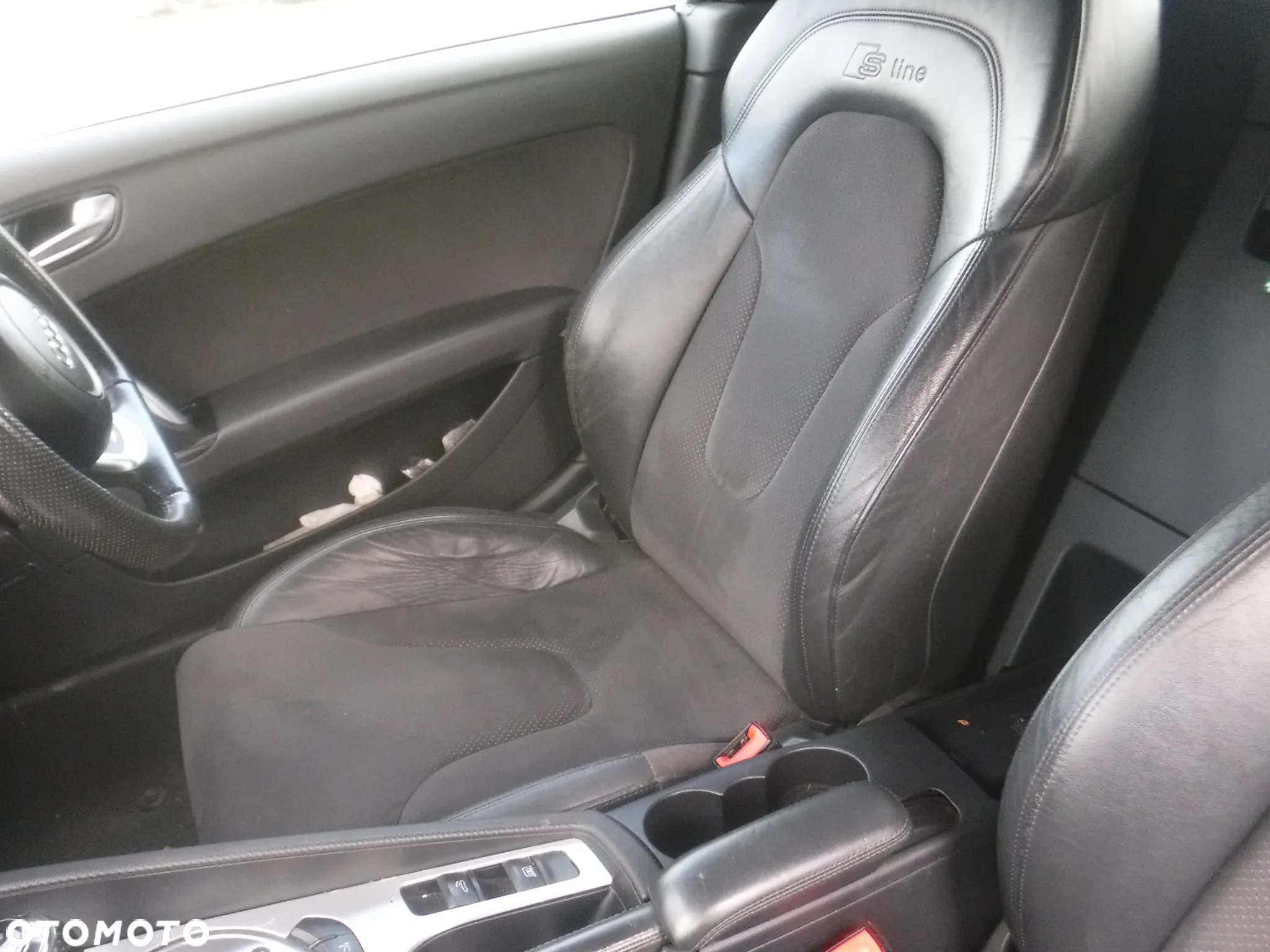 Audi TT 8J Cabrio fotele skory alcantara przod sline s line air bag - 3