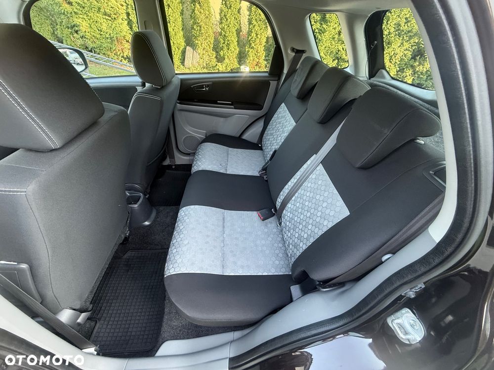 Suzuki SX4 1.6 VVT 4x4 Style - 16