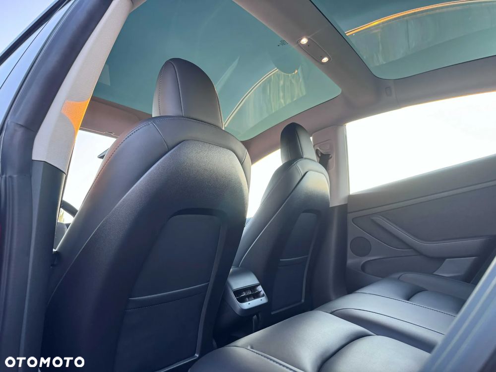 Tesla Model 3 Performance AWD - 22