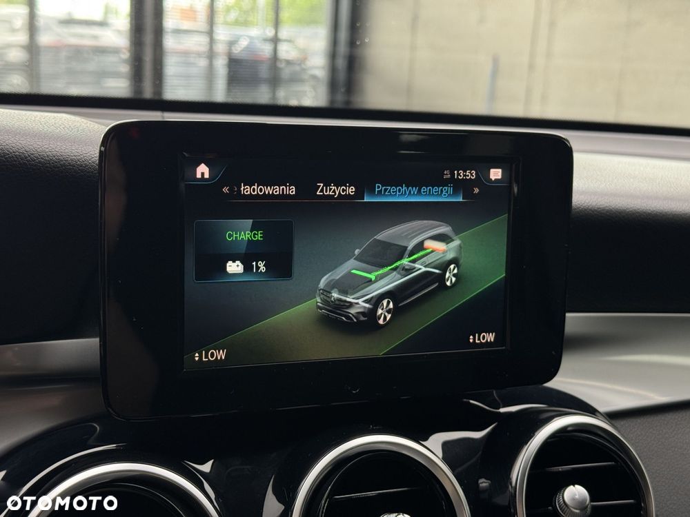 Mercedes-Benz GLC 300 e 4-Matic Business Edition - 32