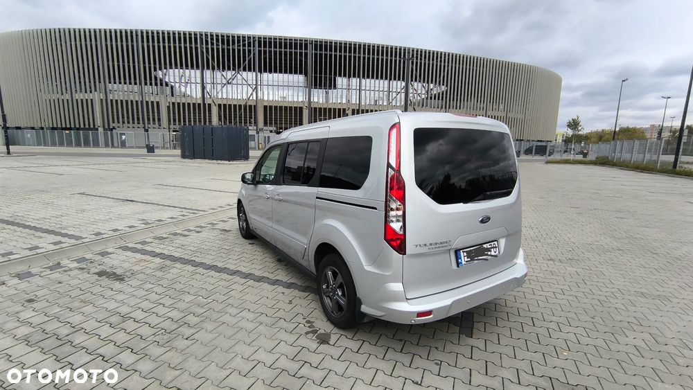Ford Tourneo Connect - 4
