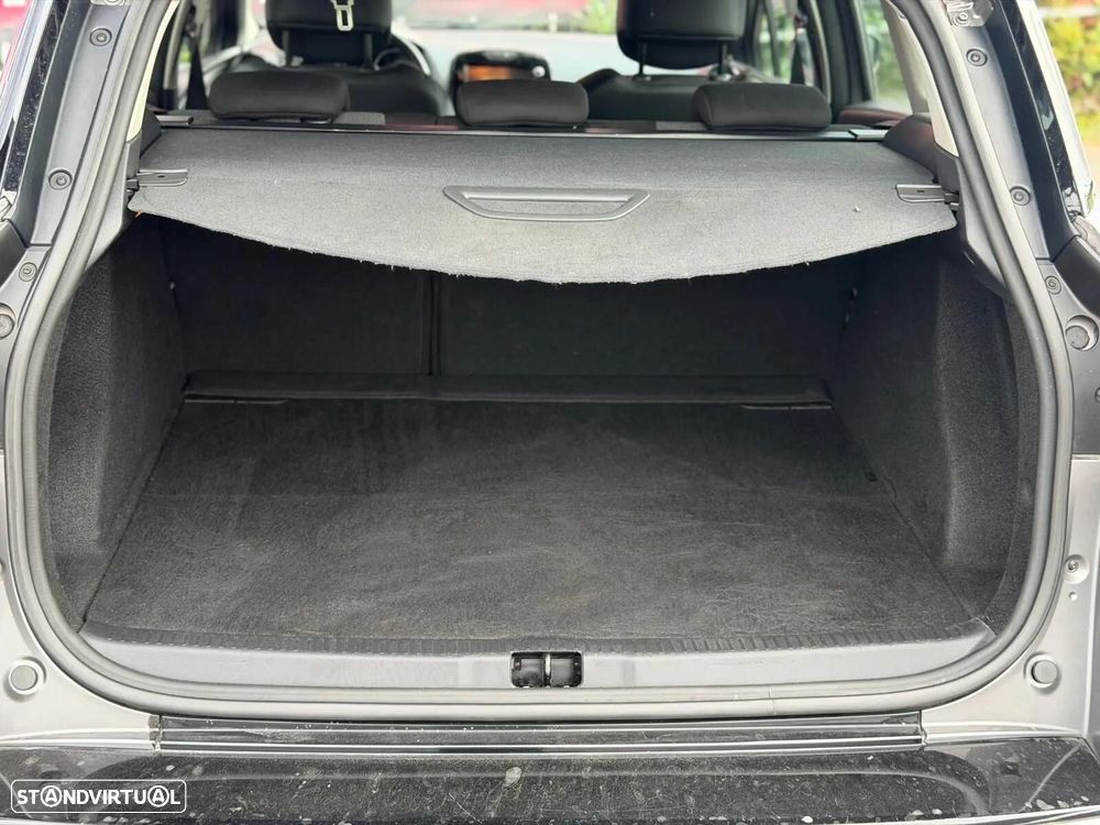 Renault Clio Sport Tourer 0.9 TCE — fotografia 13