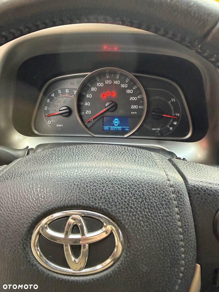 Toyota RAV4 2.0 D-4D Premium 4x2 - 10