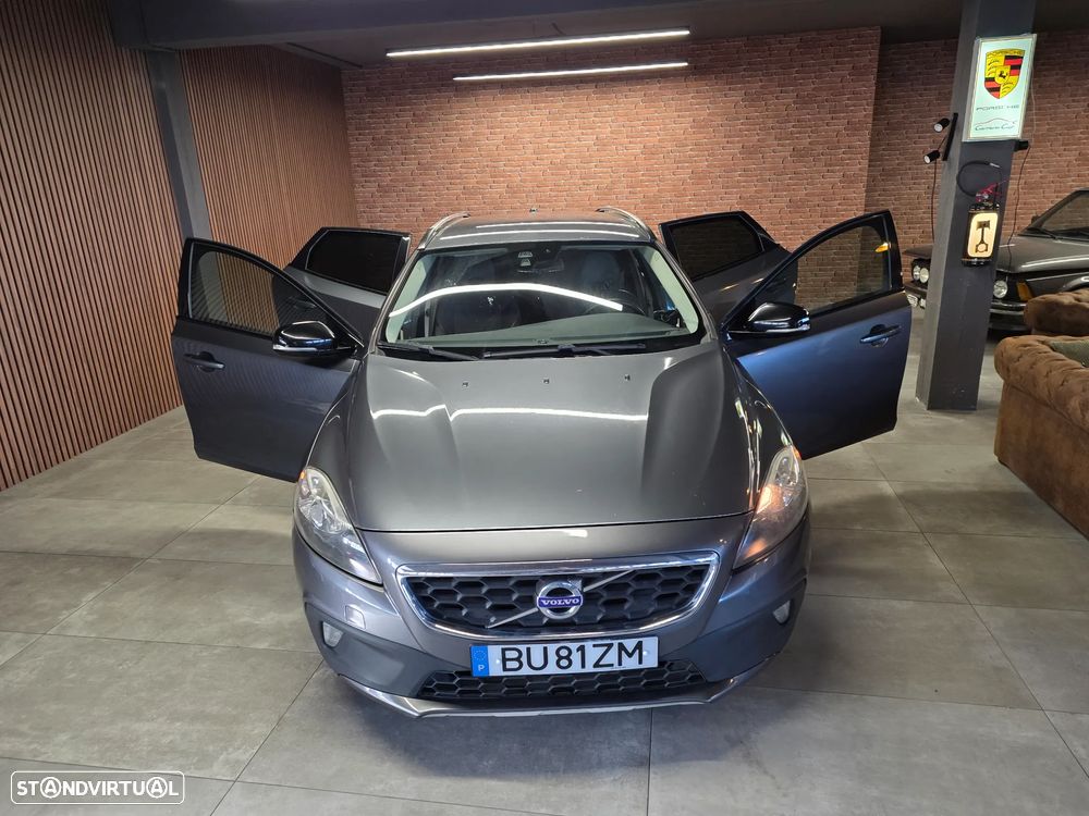 Volvo V40 D2 Summum - 23