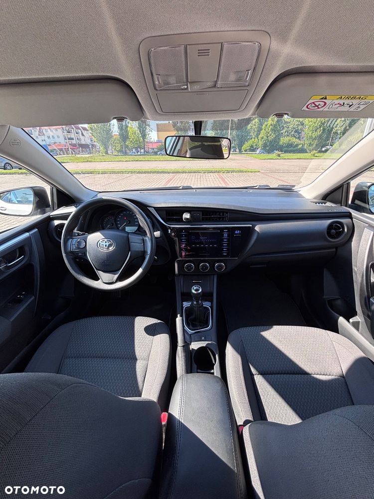 Toyota Corolla 1.6 Active - 9