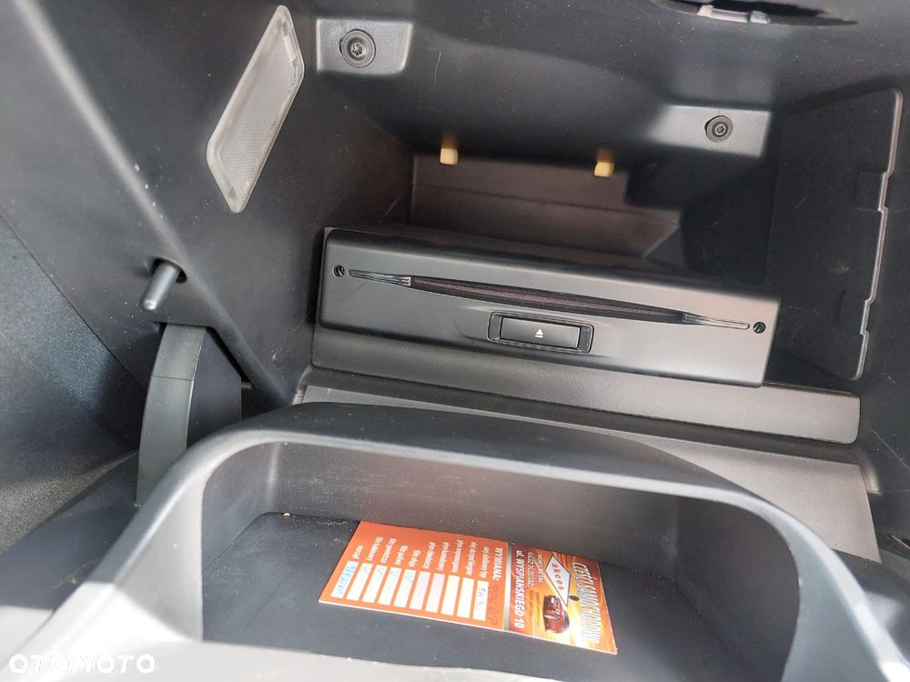 Peugeot 2008 PureTech 110 Stop&Start Allure - 27
