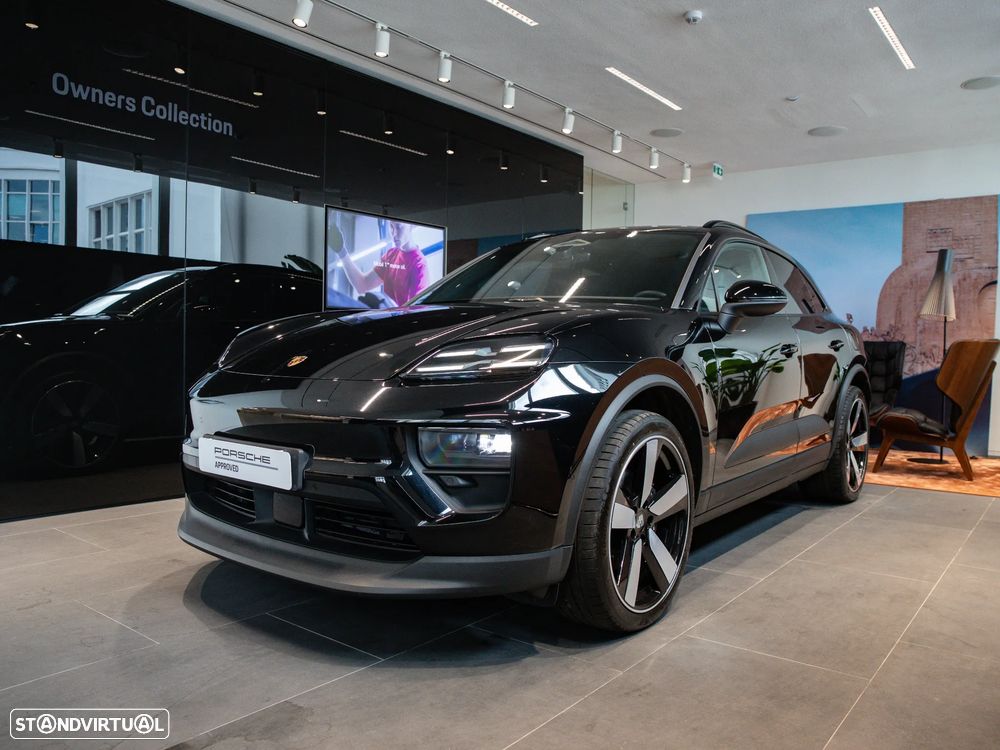 Porsche Macan Electric 4 - 4