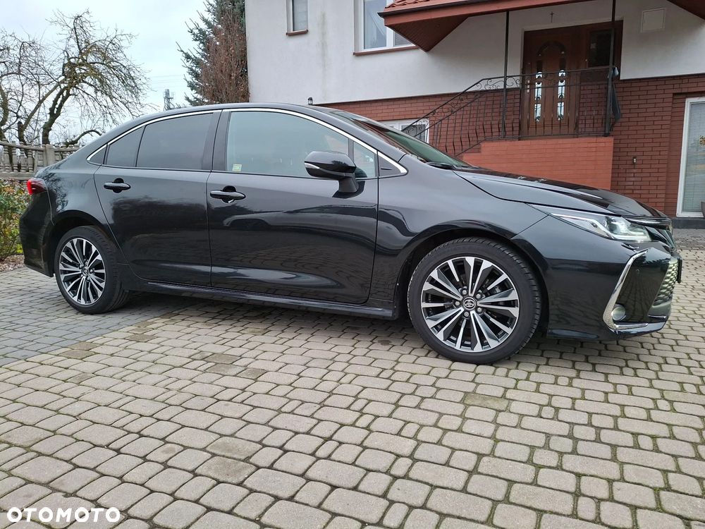 Toyota Corolla 1.8 Hybrid Style - 18