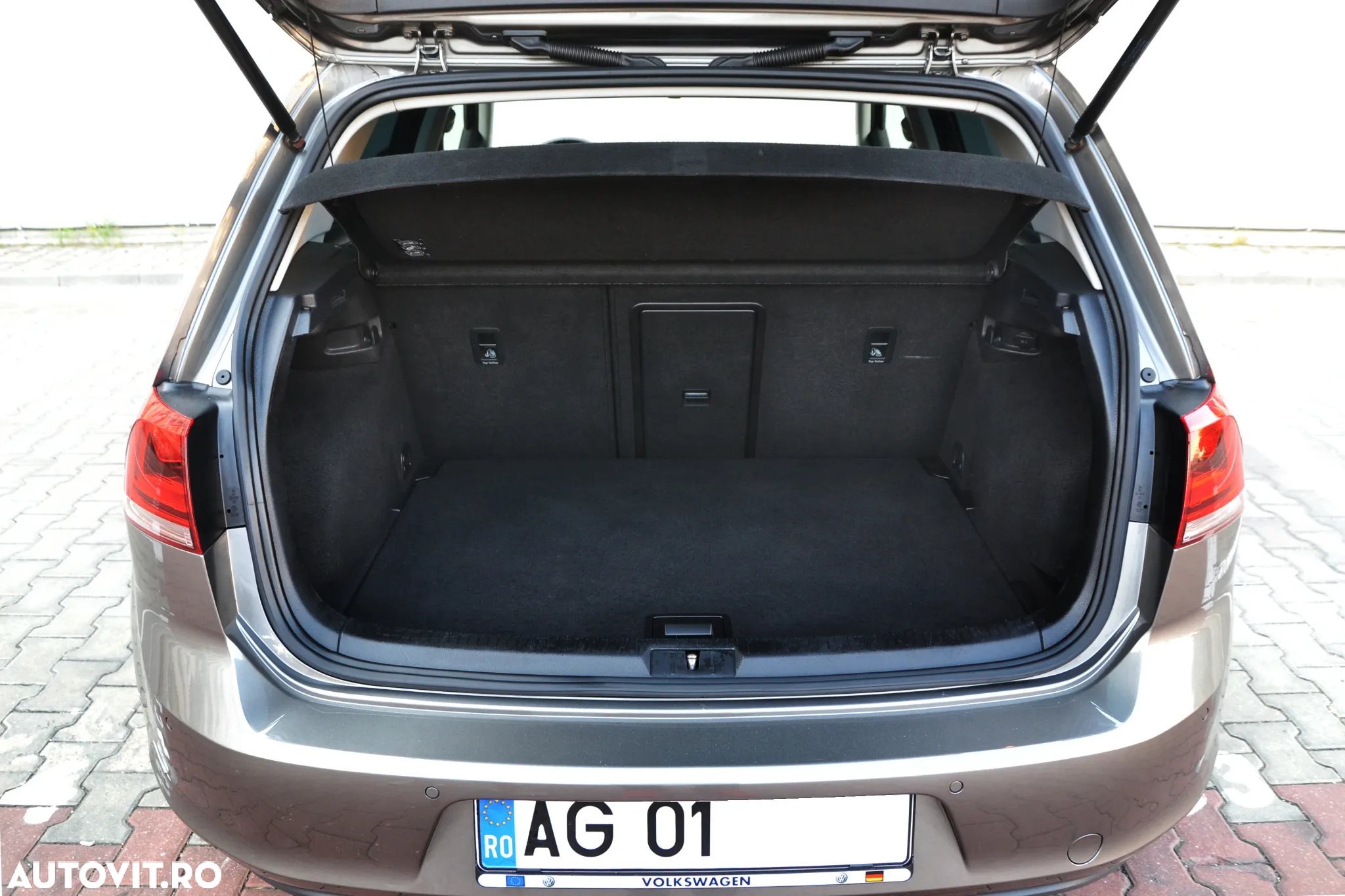 Volkswagen Golf 1.4 TSI BlueMotion Technology DSG Comfortline - 20