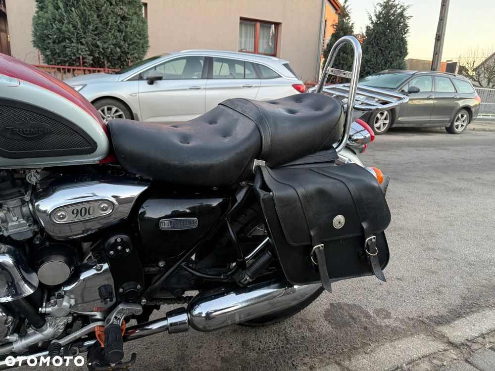 Triumph Thunderbird - 13