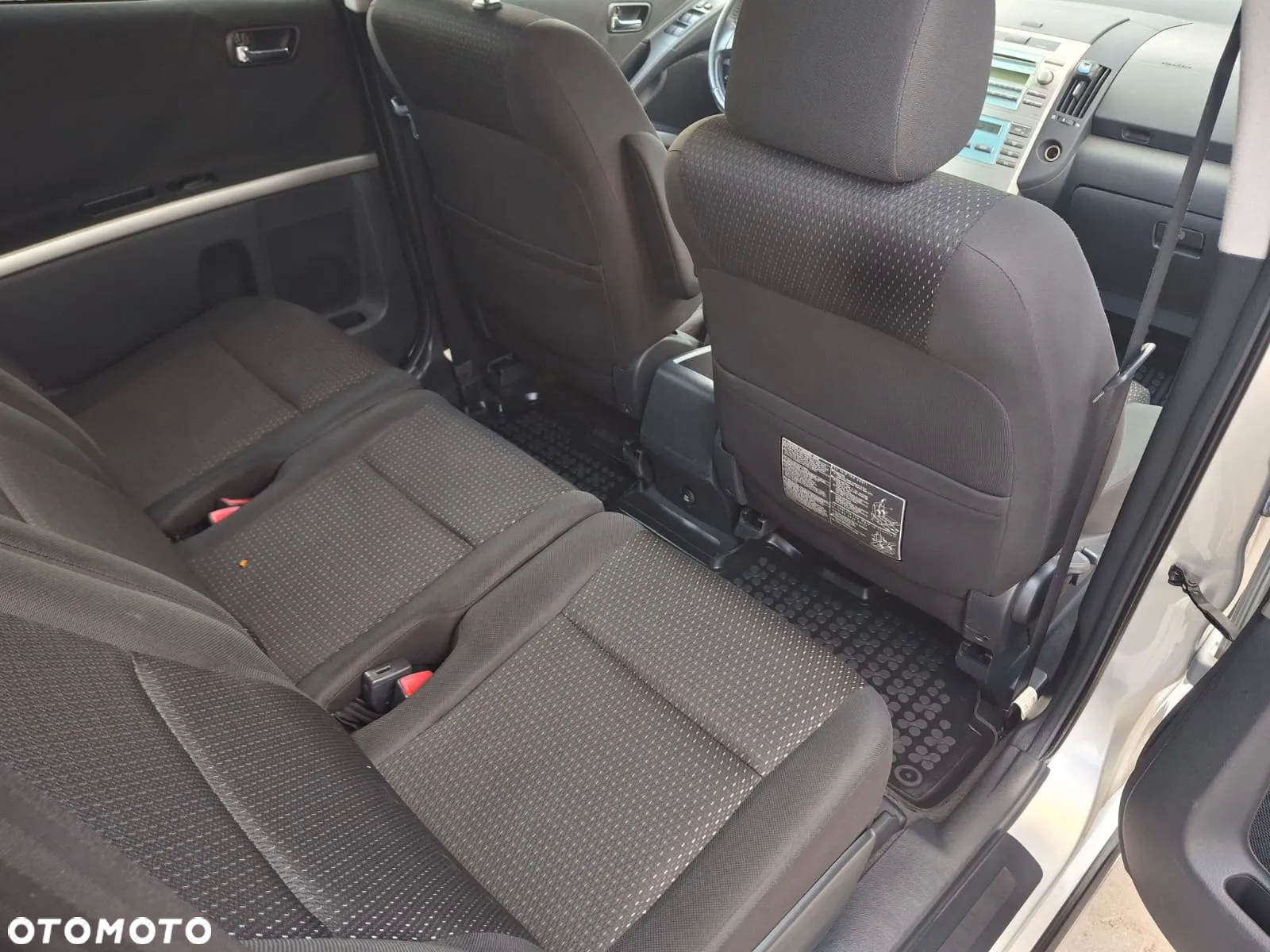 Toyota Corolla Verso 1.8 Premium + - 11