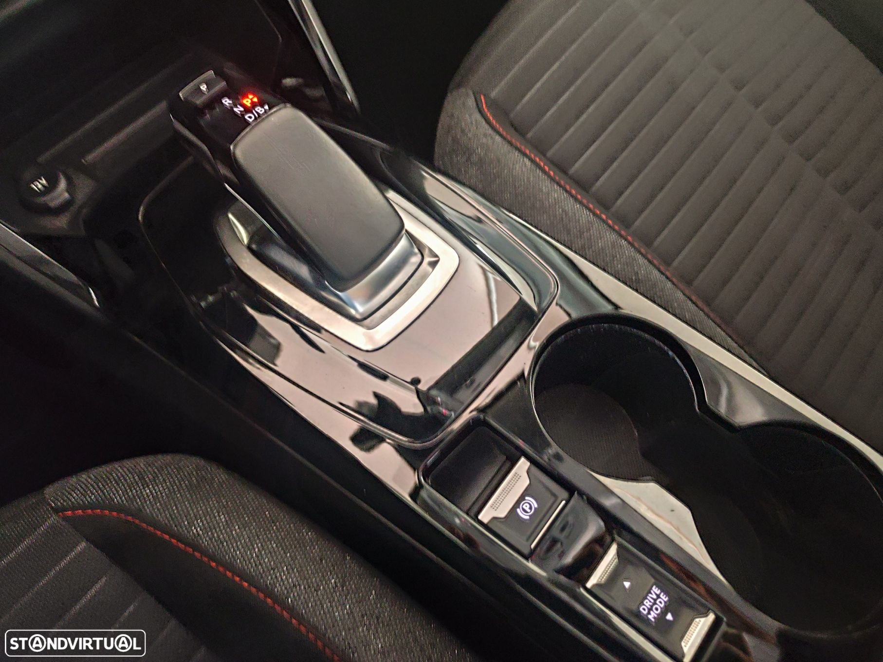Peugeot e-208 50 kWh Active Pack - 17
