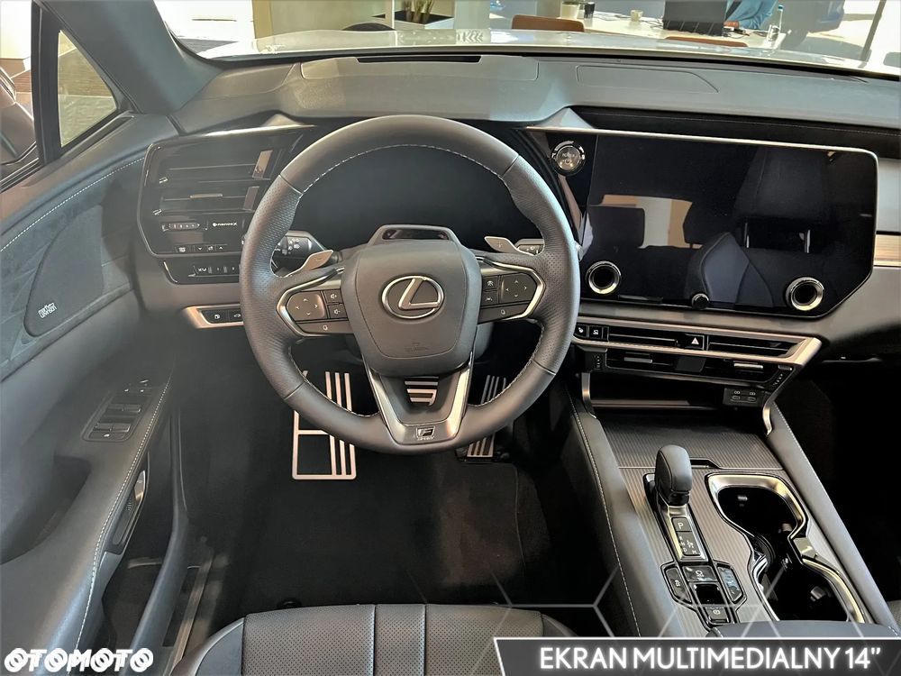 Lexus RX - 12