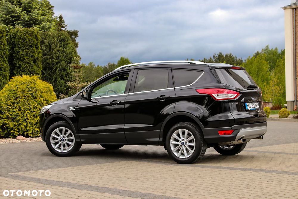 Ford Kuga 1.5 EcoBoost 2x4 Titanium - 16