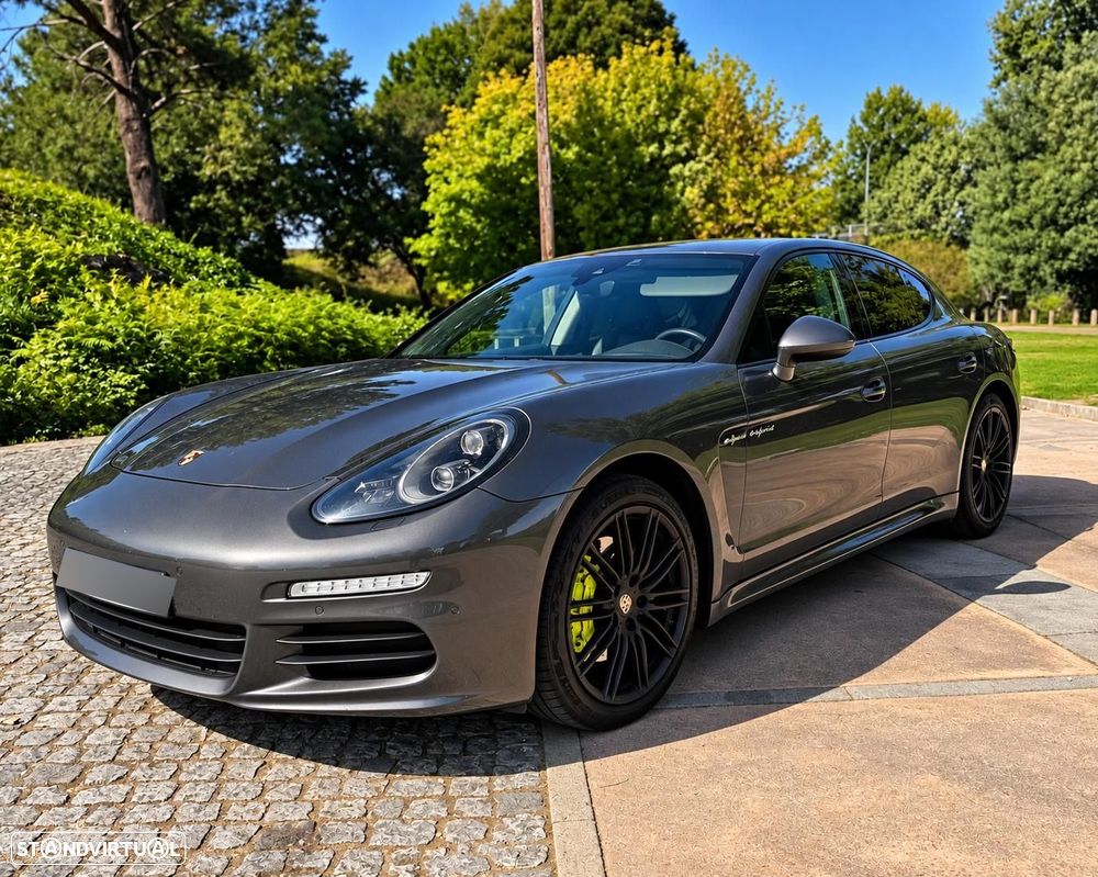 Porsche Panamera - 3
