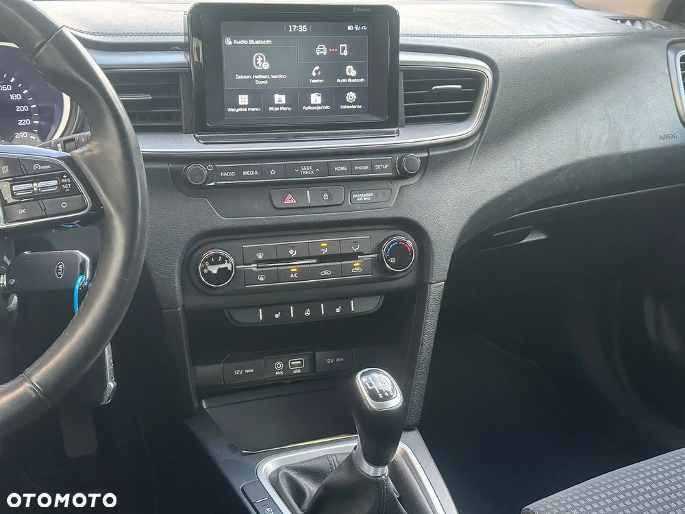 Kia Ceed - 19