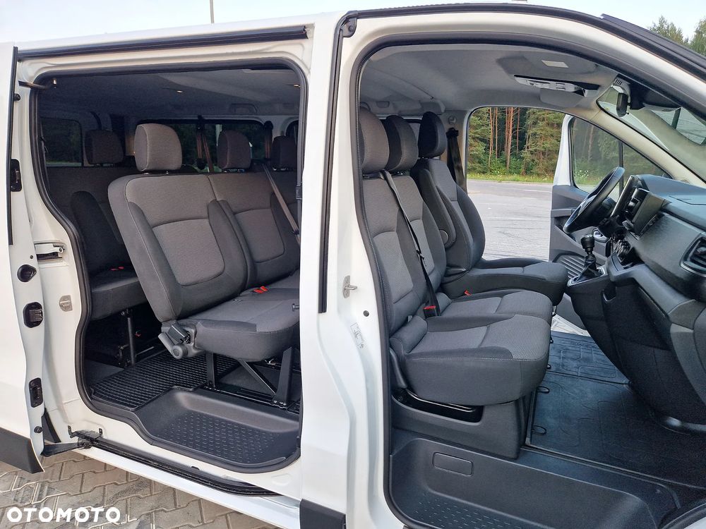 Renault Trafic 2.0 dCi - 23