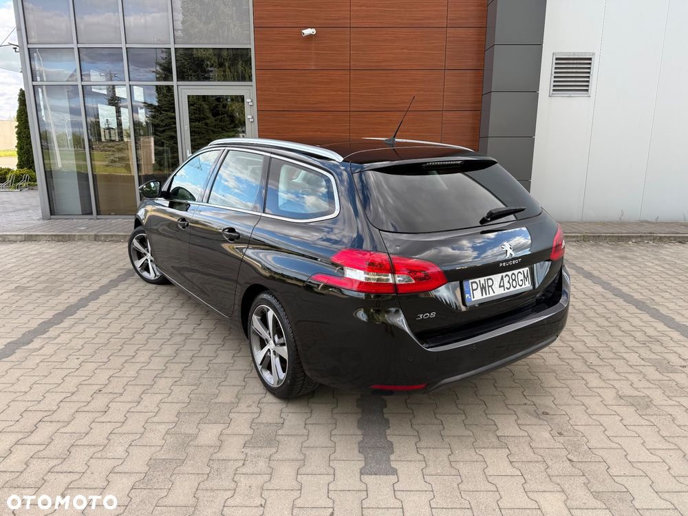 Peugeot 308 1.2 PureTech Allure S&S - 11