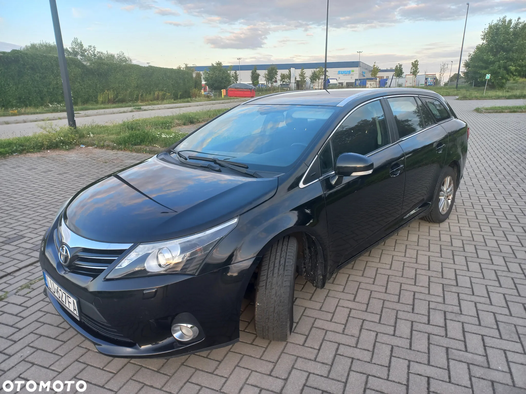 Toyota Avensis 2.0 D-4D Sol - 2