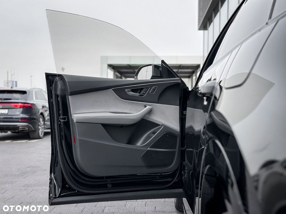 Audi Q8 - 14
