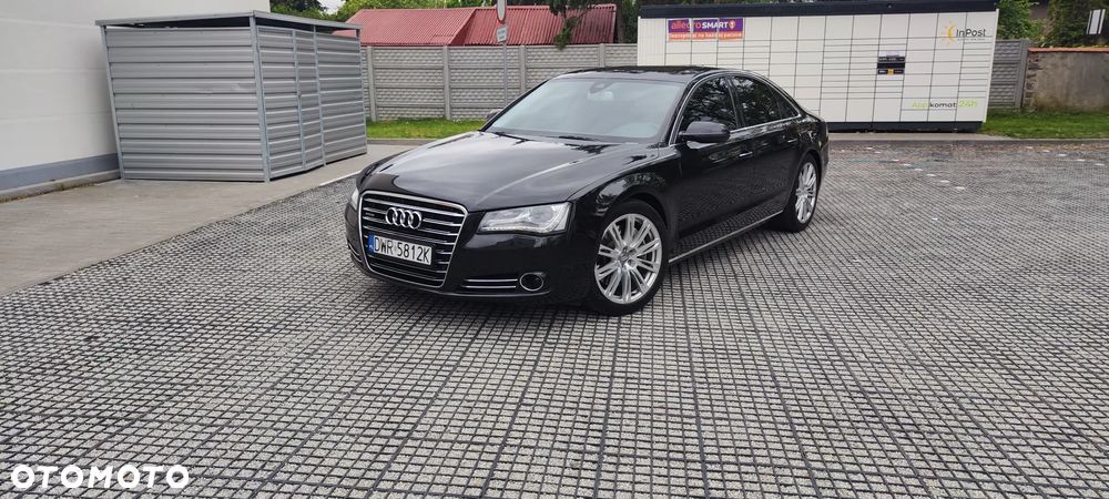 Audi A8 4.2 FSI Quattro - 1