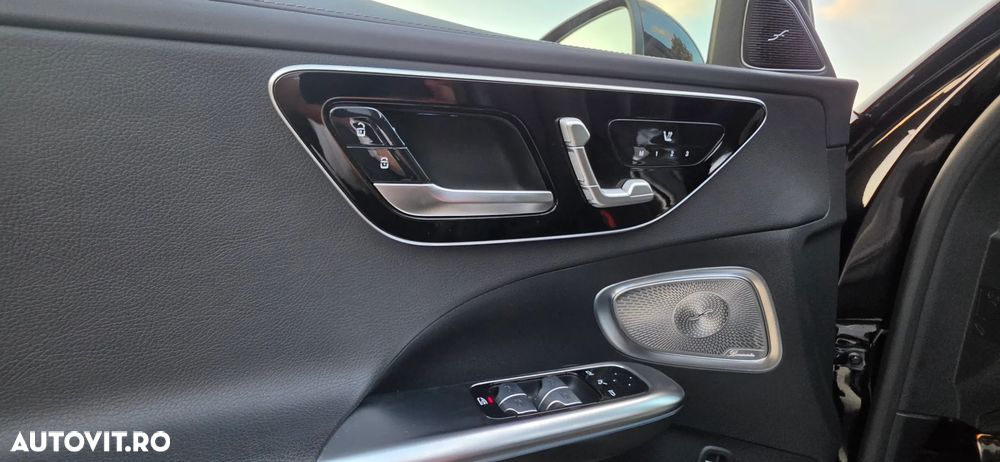 Mercedes-Benz C 300 9G-TRONIC AMG Line - 24