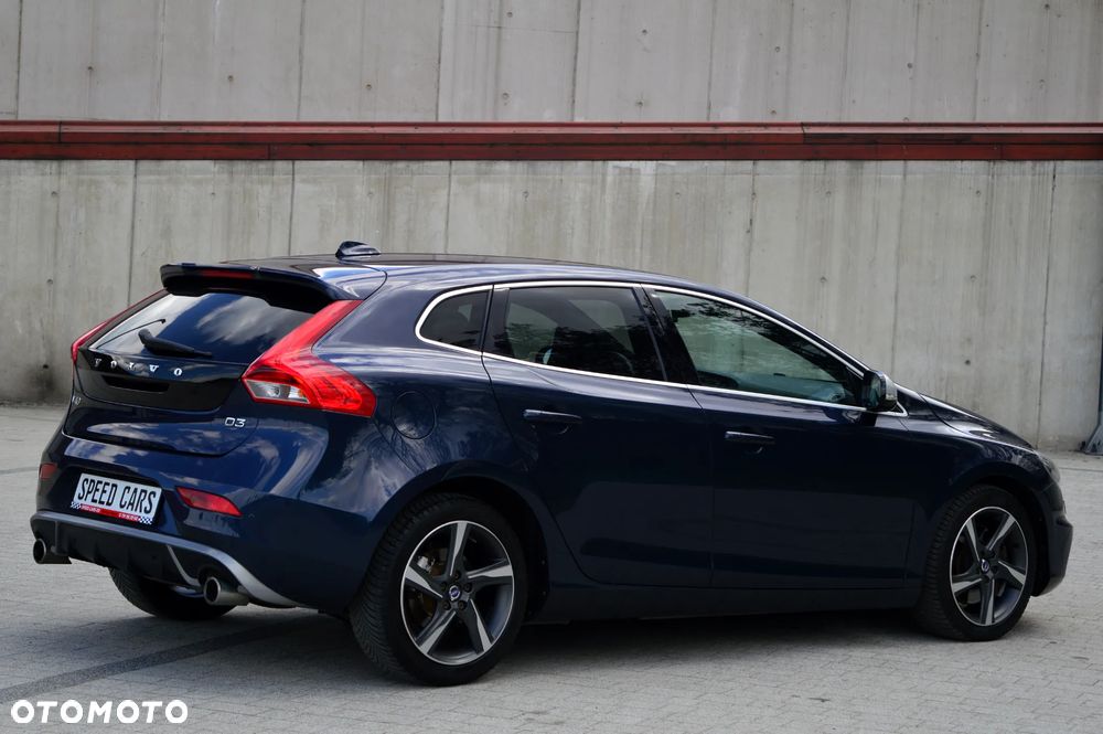 Volvo V40 D3 Geartronic R Design - 4