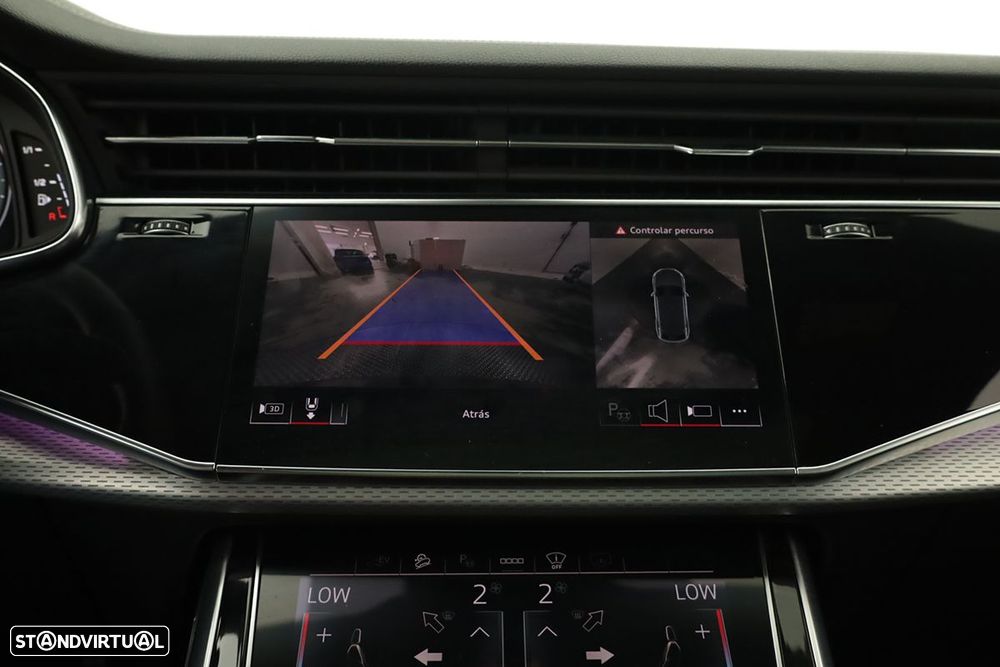 Audi Q8 55 TFSIe quattro Tiptronic - 14