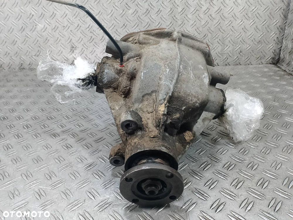 MOST TYLNY LAND ROVER FREELANDER 6067-1002413 47098  174-002 - 1