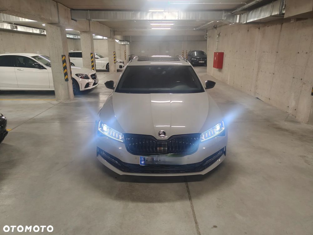Skoda Superb 2.0 TDI DSG Sportline - 20