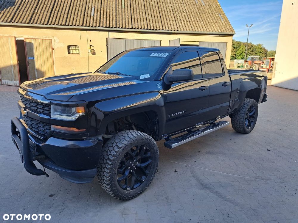 Chevrolet Silverado 2017 photo 2